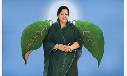 ஜெயலலிதா வாழ்க்கையை மையப்படுத்தி எடுக்கப்படும் திரைப்படம், வெப்சீரியலுக்கு தடை கோரி உயர் நீதிமன்றத்தில் தீபா மேல்முறையீடு: இயக்குநர்களுக்கு நோட்டீஸ் பிறப்பித்து உத்தரவு