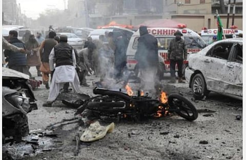 பாகிஸ்தானில் தற்கொலைப் படை தாக்குதல்: 7 பேர் பலி; பலர் காயம்