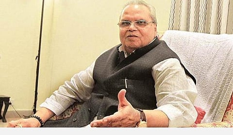 பெண்களுடன் போட்டி போடுங்கள்: பல்கலை. மாணவர்களுக்கு கோவா ஆளுநர் அறிவுரை