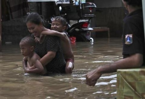 இந்தோனேசியாவில் 200க்கும் மேற்பட்ட குடும்பங்கள் வெள்ளத்தால் பாதிப்பு