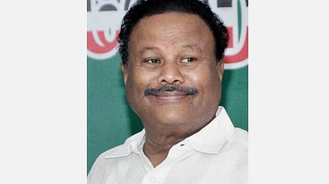 மத்திய அரசுக்கு ‘ஜால்ரா’ போட்டிருக்காவிட்டால் 11 மருத்துவக் கல்லூரிகள் கிடைத்திருக்காது- அமைச்சர் திண்டுக்கல் சீனிவாசன் கருத்து