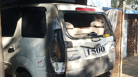 சேதமடைந்த கார்