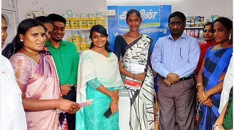 திருநங்கைகளே நடத்தும் ஆவின் பாலகம்: தமிழகத்திலேயே முதன் முறையாக உதகையில் திறப்பு