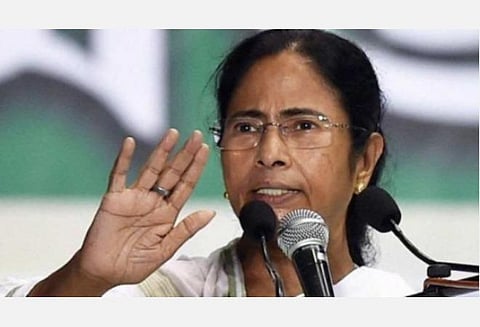 செய்திகள் சில வரிகளில் - பதற்றப்படாமல் தேர்வு எழுதுங்கள்: மம்தா அறிவுரை