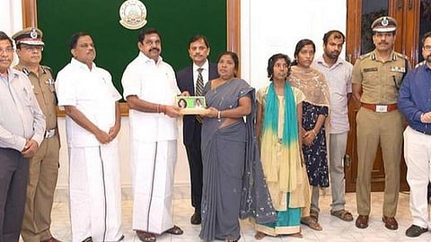 கோப்புப் படம் ( வில்சனின் மூத்த மகள் வலதுபுறமிருந்து 4-வதாக நிற்கிறார்)