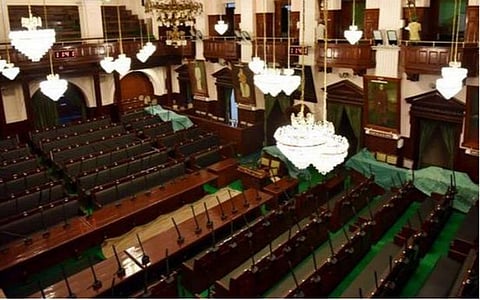 2 எம்எல்ஏக்கள் மறைவையடுத்து திருவொற்றியூர், குடியாத்தம் தொகுதிகள் காலி என அறிவிப்பு