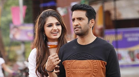 கமலைப் பின்பற்றும் சந்தானம்: 'பிஸ்கோத்' அப்டேட்