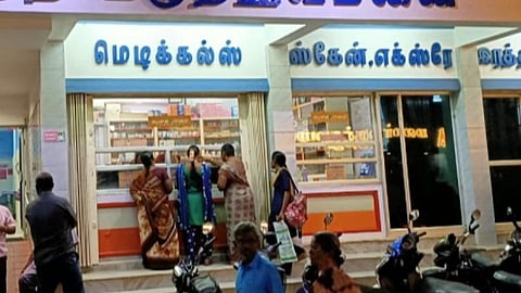 கோவில்பட்டியில் தனியார் மருத்துவமனை, ஸ்கேன் மையங்களில் வருமான வரித்துறை அதிகாரிகள் சோதனை