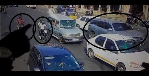 தேனாம்பேட்டை குண்டுவீச்சு; ரவுடிகள் அடையாளம் காணப்பட்டனர்: சிசிடிவி காட்சி வெளியானது