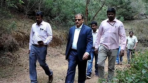 டி.கே.டி. பட்டா வைத்துள்ளவர்கள் அதை வணிகரீதியாக பயன்படுத்தினால் பறிமுதல்: கொடைக்கானலில் மாநில வருவாய்த்துறை செயலர் அதுல்யமிஸ்ரா தகவல்