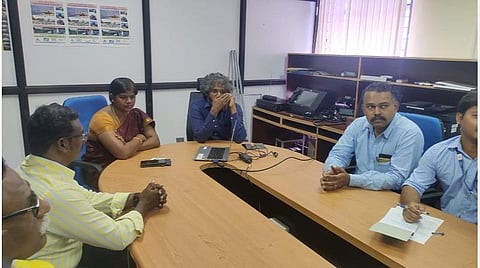 கரோனா அச்சுறுத்தல்: மதுரை விமான நிலையத்தில் முன்னெச்சரிக்கை நடவடிக்கைகள் குறித்து ஆலோசனைக் கூட்டம்