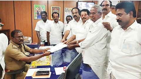 எல்லோரையும் மிரட்டும் அமைச்சரை முதல்வர் எப்படி அனுமதிக்கிறார்?- கேகேஎஸ்எஸ்ஆர் ராமச்சந்திரன் கேள்வி