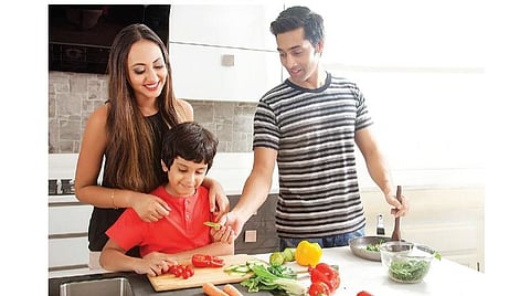 நிகரெனக் கொள்வோம் 07: சமத்துவம் வளர்க்கும் சமையலறை