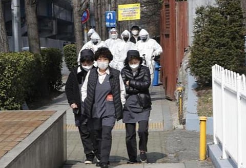 தென்கொரியாவை அச்சுறுத்தும் கரோனா வைரஸ்