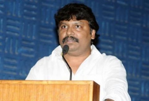 பிஸியான நடிகரான தயாரிப்பாளர்: இயக்குநர் கிண்டல்