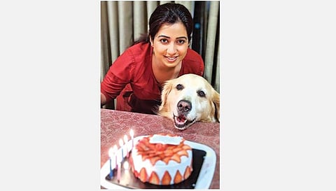 வங்கப் பெண்ணே... சிங்கர் பெண்ணே...