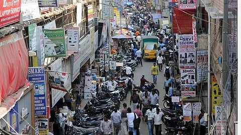 கரோனா வைரஸ்: கையிருப்பு இல்லாமல் கடுமையாகப் பாதிக்கப்பட்டுள்ள ரிச்சி ஸ்ட்ரீட்