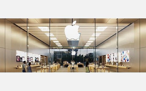 சம்பளத்துடன் விடுமுறை: சீனாவைத் தவிர அனைத்து நாடுகளிலும் ஷோரூம்களை மூடியது ஆப்பிள்