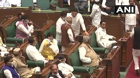 ம.பி. சட்டப்பேரவை கூடியது: நம்பிக்கை வாக்கெடுப்பு நடைபெறுமா?