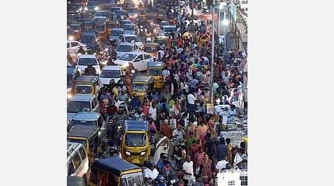 சென்னை தியாகராய நகரில் உள்ள பெரிய கடைகளை மூட மாநகராட்சி அறிவுறுத்தல்