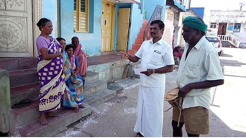 விருதுநகரில் தண்டோரா போட்டு கரோனா விழிப்புணர்வு பிரச்சாரம் செய்த ஊராட்சித் தலைவர்: மக்கள் வரவேற்பு