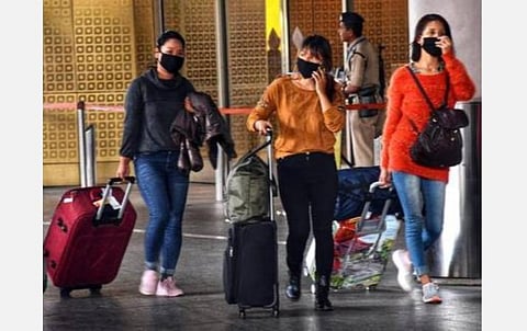 கட்டுப்பாடுகளை பின்பற்றுங்கள்: உலக சுகாதார அமைப்பு இளைஞர்களுக்கு அறிவுரை