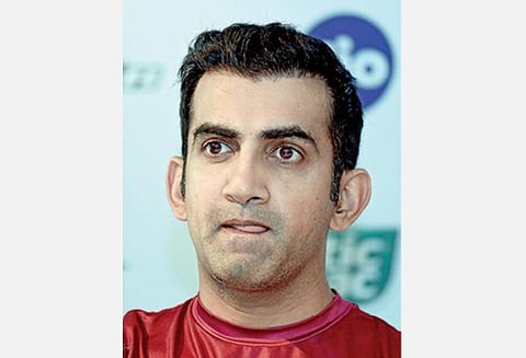 தனிமையில் இருக்காவிட்டால் சிறைக்கு செல்லுங்கள்: கவுதம் கம்பீர் எச்சரிக்கை