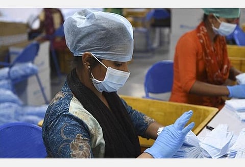 கரோனா நிவாரணத்துக்காக ரூ.2 கோடி: 5 ஆயிரம் அரசுக் கல்லூரி ஆசிரியர்கள் வழங்க முடிவு