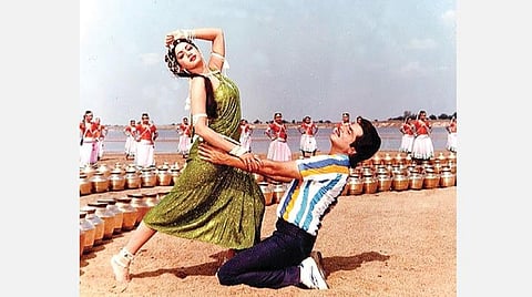 ‘ஹிம்மத்வாலா’(1983) படத்தில் ஸ்ரீதேவி, ஜிதேந்திரா