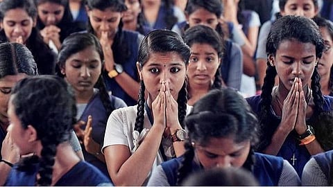 மாணவர்களுக்கு மன உளைச்சல்: பத்தாம் வகுப்பு பொதுத்தேர்வை ரத்து செய்க- ஆசிரியர்கள் சங்கம் வலியுறுத்தல்