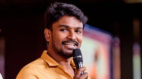 சமுத்திரக்கனி மீம்கள், ஹேஷ்டேகுகளை விடுத்து, இதைக் கொண்டு செல்லுங்கள்: இயக்குநர் ரத்னகுமார் காட்டம்