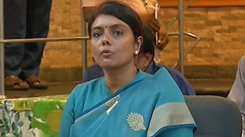 நாம் இன்னும் 2-வது கட்டத்தில் மட்டுமே உள்ளோம்; சமுதாயப் பரவல் நிலைக்குச் செல்லவில்லை: பீலா ராஜேஷ் பேட்டி