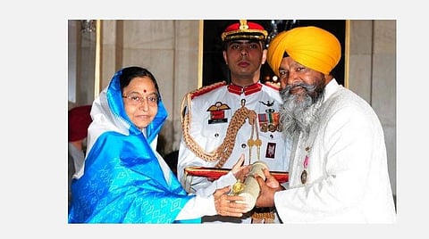 கரோனா வைரஸுக்கு பலியான பஞ்சாப் பக்திப் பாடகர் நிர்மல் சிங்: முறையான சிகிச்சை அளிக்கவில்லை - மரணத்துக்கு முன் பேசிய தொலைபேசி உரையாடலை வெளியிட்டு மகன் பரபரப்பு