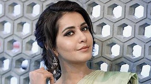 கரோனா வைரஸ் மதச்சார்பற்றது; சமத்துவத்தை நம்புகிறது: ராஷி கண்ணா காட்டம்