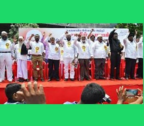 கரோனா தொற்று; அரசு எடுக்கும் அத்தனை நடவடிக்கைகளுக்கும் ஒத்துழைப்பு அளிப்போம்: இஸ்லாமியக் கூட்டமைப்பு உறுதி