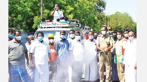 உள்ளாட்சி பிரதிநிதிகள் கரோனா தடுப்பில் முழு ஈடுபாட்டுடன் செயல்பட வேண்டும்- அமைச்சர் ஆர்.பி. உதயகுமார் வேண்டுகோள்