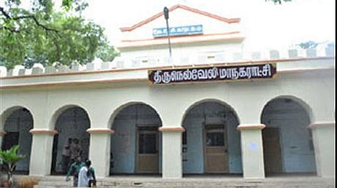 ஊரடங்கு நீட்டிக்கப்படுகிறதா?- மூன்று வண்ண அடையாள அட்டை குறித்து அமைச்சர் எஸ்.பி. வேலுமணி ட்வீட்