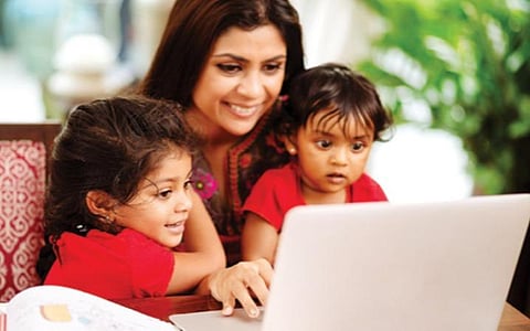 இப்படித்தான் சமாளிக்கிறோம்: வாழ்க்கையைப் படிக்கிறோம்