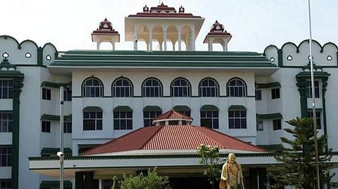 4 கிராமத்தினருக்கு கரோனா நிவாரண நிதி- உயர் நீதிமன்றம் அனுமதி