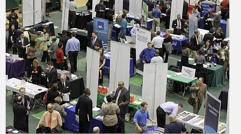 அமெரிக்காவில் 20 லட்சத்துக்கும் அதிகமான நடுத்தர வர்க்கத்தினர் வறுமைக்குச் செல்லும் ஆபத்து- 2 கோடியே 20 லட்சம் பேருக்கு வேலை பறிபோனது