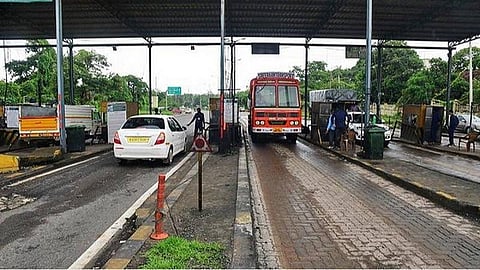 நாங்குநேரி டோல்கேட்டில் கட்டண உயர்வு அமல்: வேளாண் விளைபொருட்களைக் கொண்டு செல்வோர் பாதிப்பு