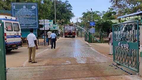 கிருமி நாசினி தெளிக்கப்பட்ட உச்சிப்புளி அரசு ஆரம்ப சுகாதார நிலையம்.