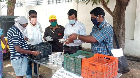 10 ரூபாய்க்கு மதிய உணவு விநியோகம்.