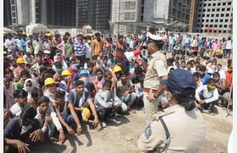 வெளிமாநிலத் தொழிலாளர்களுக்கான அரசின் நிவாரண உதவிகள் சேர்ந்ததா?- அறிக்கை அளிக்க உயர் நீதிமன்றம் உத்தரவு