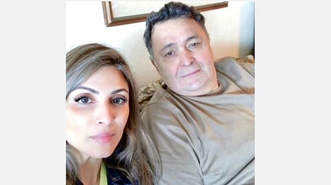 ரிஷி கபூர் இறுதிச் சடங்கில் கலந்து கொள்ள முடியாமல் போன மகள்: காரிலேயே மும்பைக்கு பயணம்