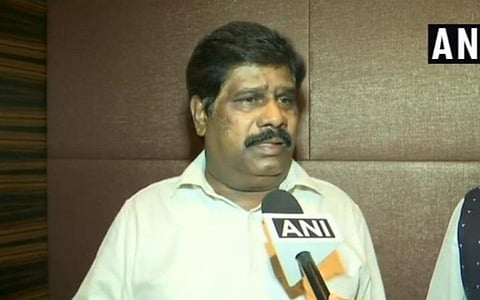 கர்நாடக வருவாய்த்துறை அமைச்சர் நாகேஷ்