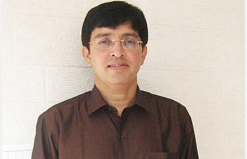 குடிசைப்பகுதிகளில் கூடுதல் கவனம்; இதே நிலையில் சில நாட்கள் நீடிக்கும்: பொதுமக்கள் அரசு சொல்வதை கடைபிடிக்க வேண்டும்: ராதாகிருஷ்ணன் எச்சரிக்கை