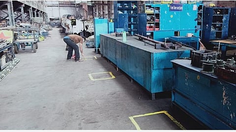 திருச்சி பொன்மலை ரயில்வே பணிமனை நாளை முதல் இயக்கம்: சிறப்பு அனுமதி வழங்கிய ஆட்சியர்