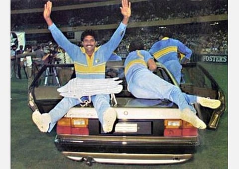 காரின் பின்னால் உள்ள ஸ்டெப்னியை வேண்டுமானால் பகிர்கிறேன், ஆடி கார் எனக்குத்தான்: ரவி சாஸ்திரி ருசிகரம்