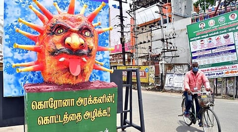 வெளி மாவட்டத்தினர் குவிந்ததால் திண்டுக்கல்லில் மீண்டும் கரோனா பரவும் அபாயம்